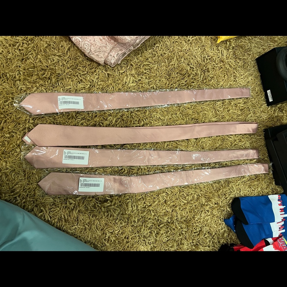 Azazie Dusty Rose Ties. NWT